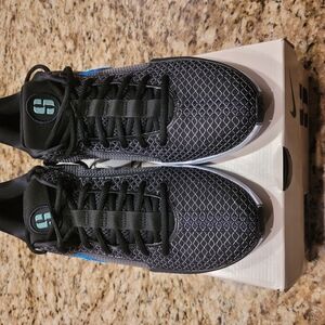 Brand New Nike Sabrina 1 Men Size 11